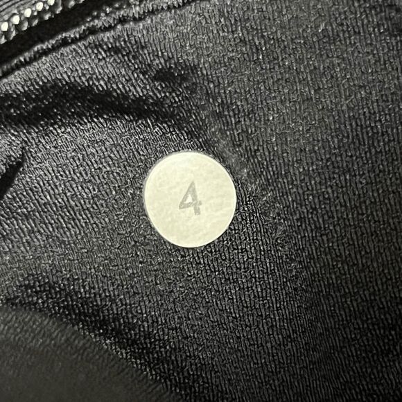 Lululemon Pace Rival Crop 4 Run Pockets Inspire Solid Black Luxtreme - Picture 10 of 10